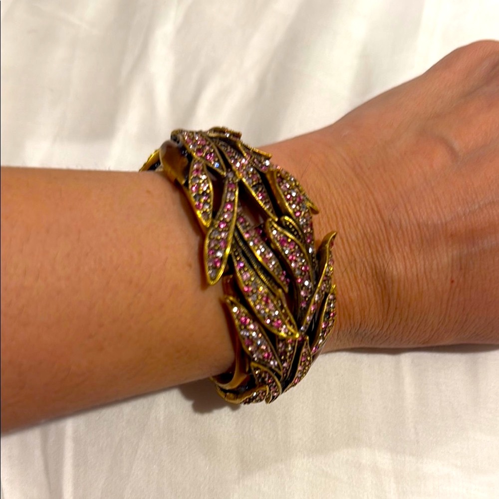 Oscar de la Renta Gold and Pink Leaf Pattern Bracelet